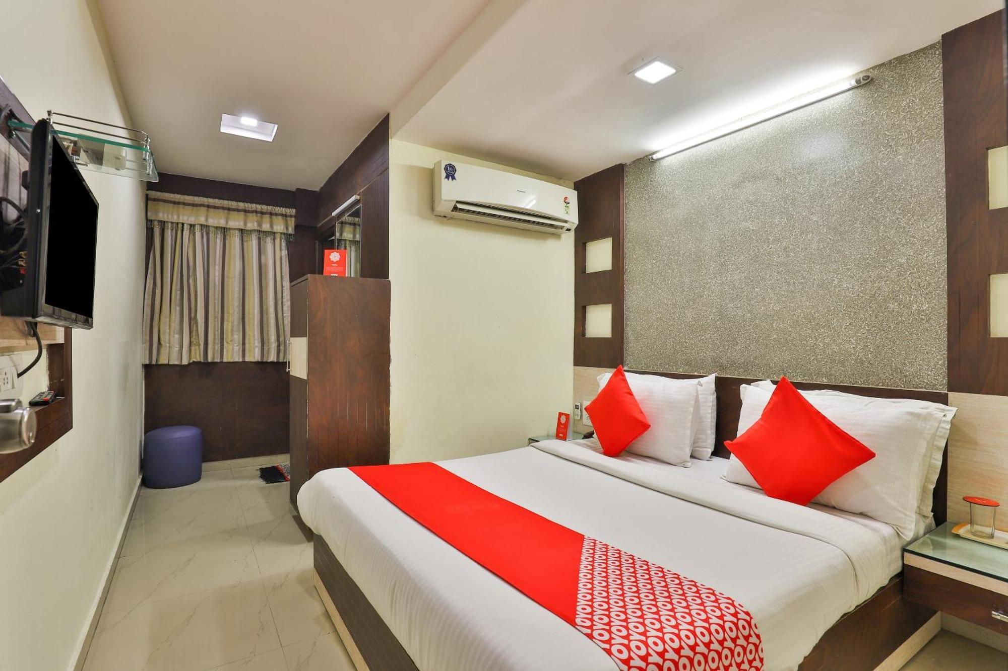Hotel O Sri Balaji Residency Ахмедабад Экстерьер фото