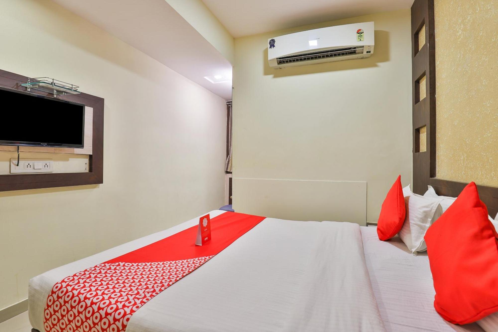 Hotel O Sri Balaji Residency Ахмедабад Экстерьер фото