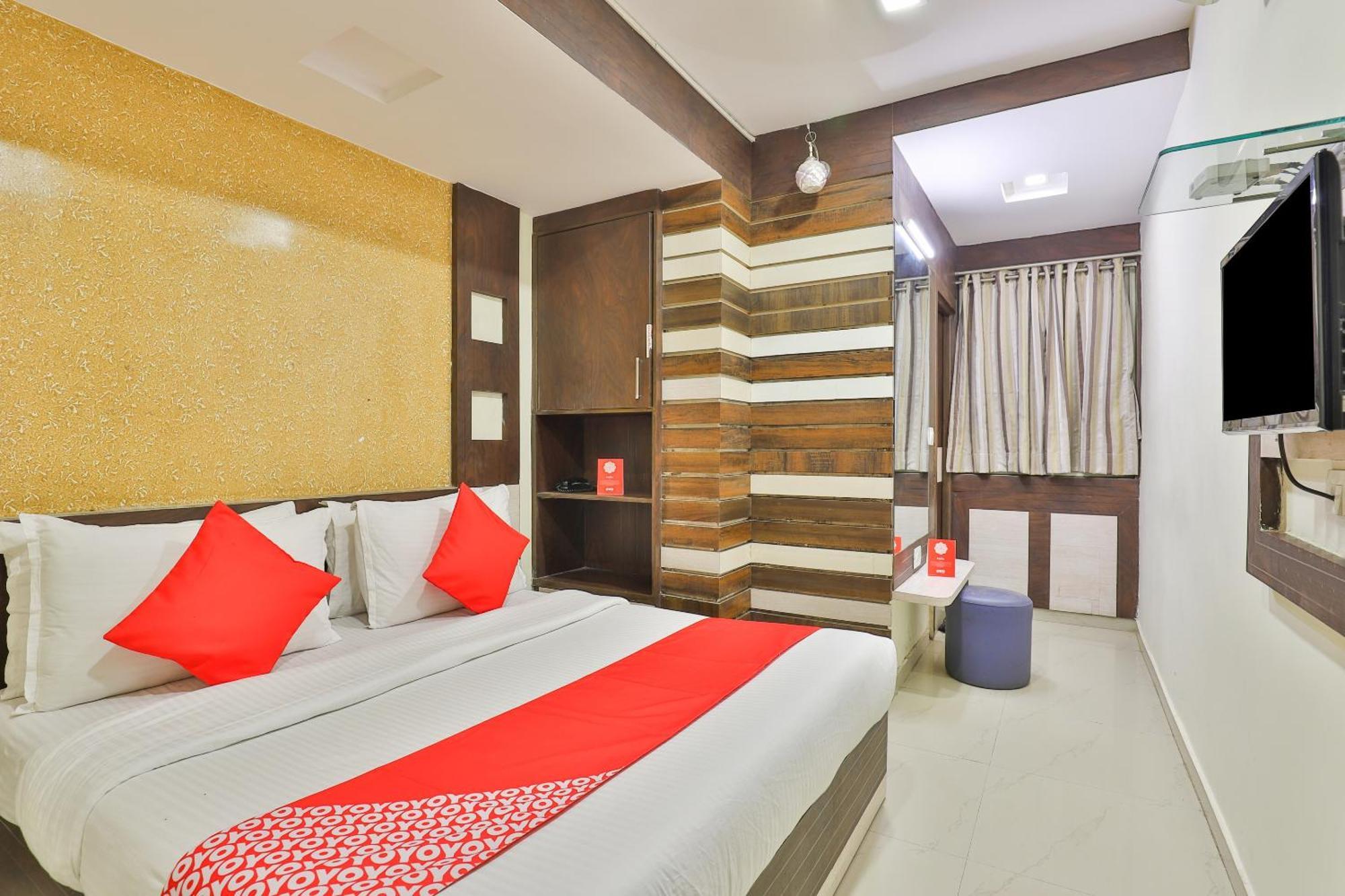 Hotel O Sri Balaji Residency Ахмедабад Экстерьер фото