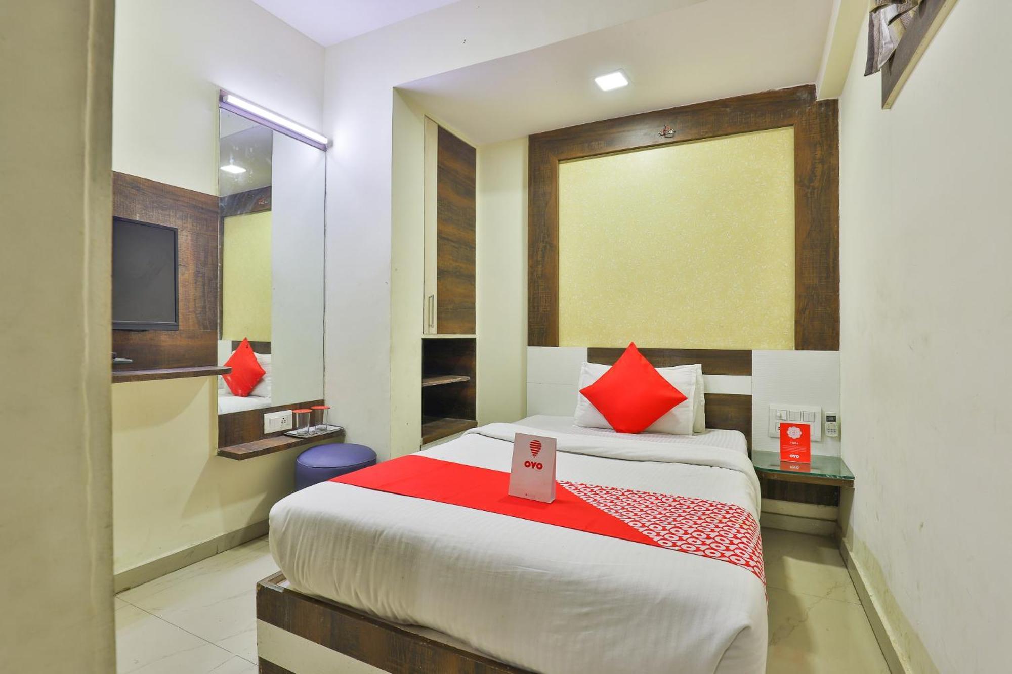 Hotel O Sri Balaji Residency Ахмедабад Экстерьер фото